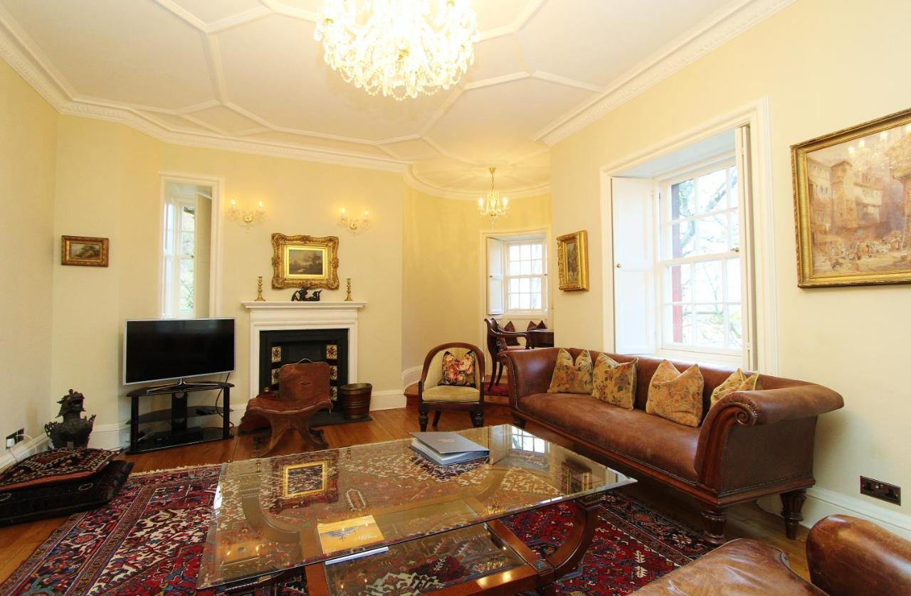 Ramsay Garden - Spacious 3-Bedroom Apartment Next To Edinburgh Castle Exteriér fotografie