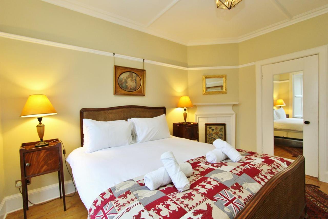 Ramsay Garden - Spacious 3-Bedroom Apartment Next To Edinburgh Castle Exteriér fotografie