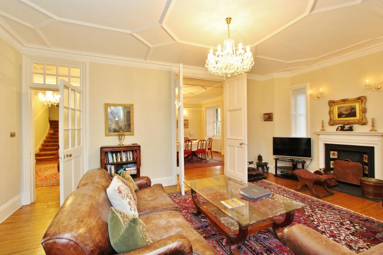 Ramsay Garden - Spacious 3-Bedroom Apartment Next To Edinburgh Castle Exteriér fotografie