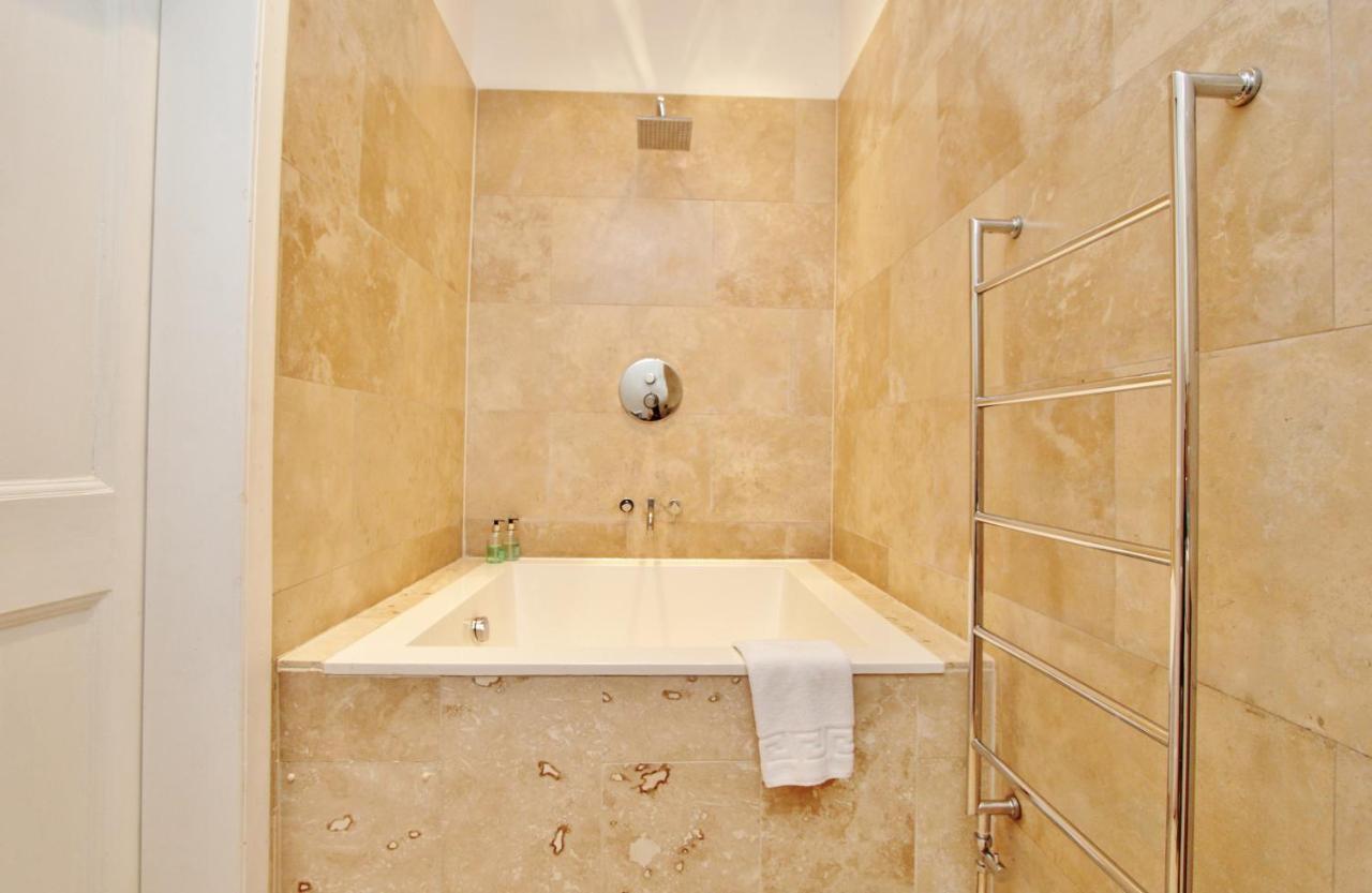 Ramsay Garden - Spacious 3-Bedroom Apartment Next To Edinburgh Castle Exteriér fotografie