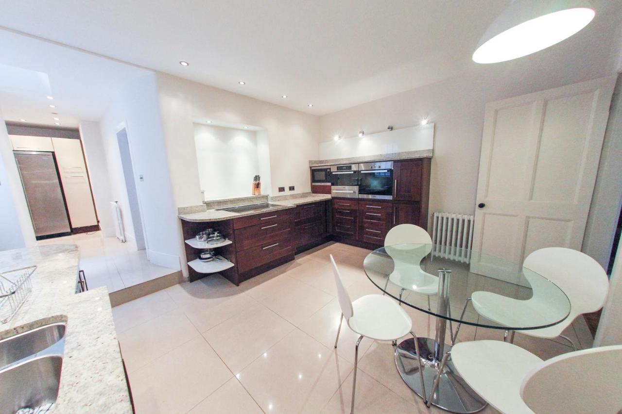 Ramsay Garden - Spacious 3-Bedroom Apartment Next To Edinburgh Castle Exteriér fotografie