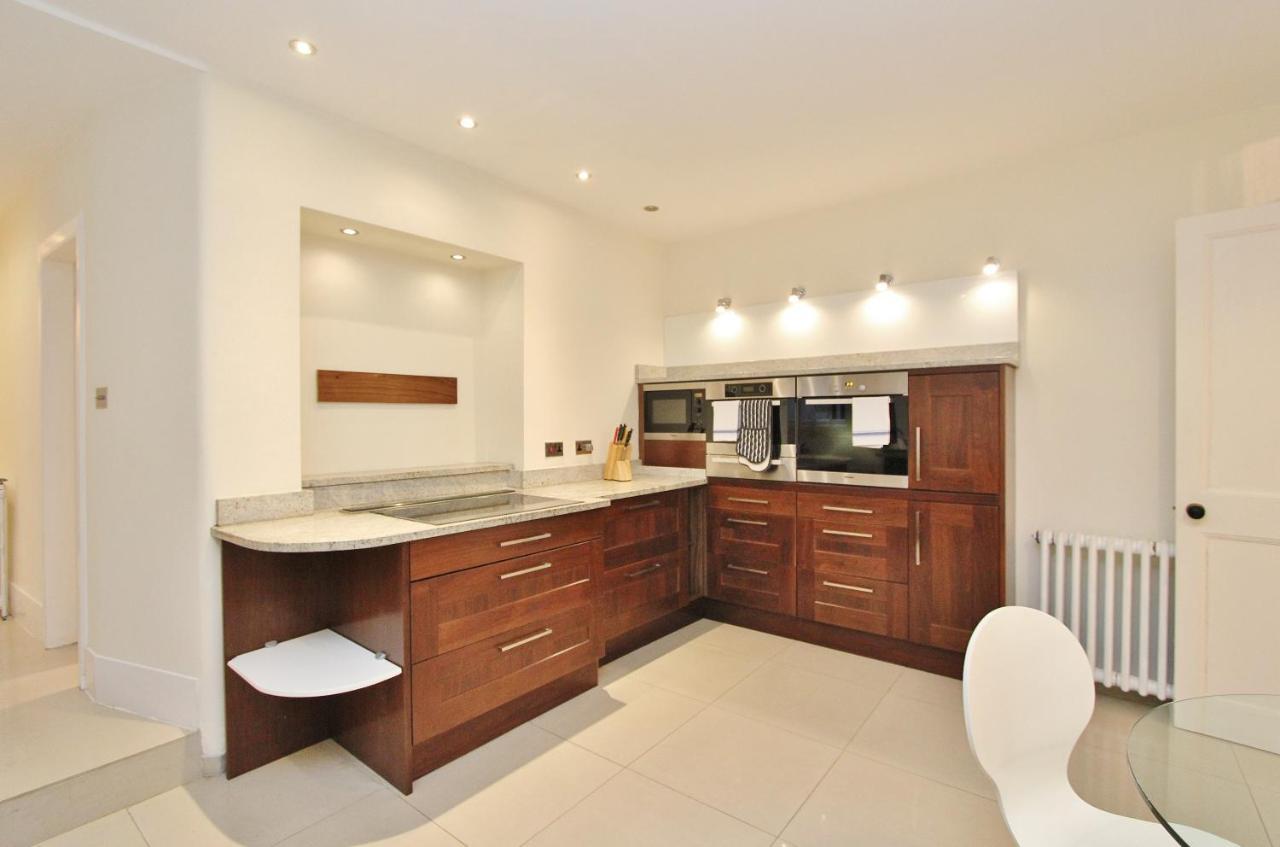 Ramsay Garden - Spacious 3-Bedroom Apartment Next To Edinburgh Castle Exteriér fotografie
